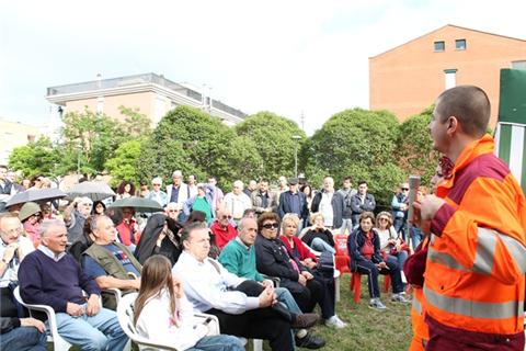 Lo scorso 10 maggio AMA ha presentato agli abitanti di Casal Brunori il Nuovo Modello di raccolta dei rifiuti “Porta a Porta”